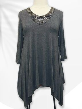 La Vanya Tunic with Metal Stud Neckline sz 1X